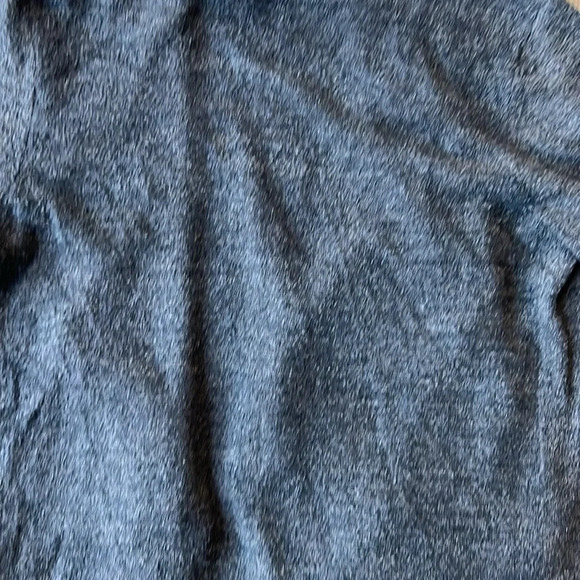 Barefoot Dreams Sweater Gray Cozychic Lite Island Wrap Size Small Medium - Picture 9 of 11